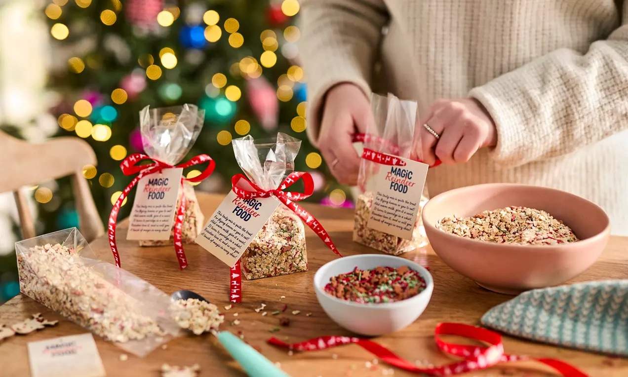 Magical Reindeer Food regarding Reindeer Food Recipe